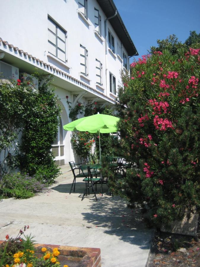 Hotel Bellevue De Tradition Familiale Morcenx Exterior photo
